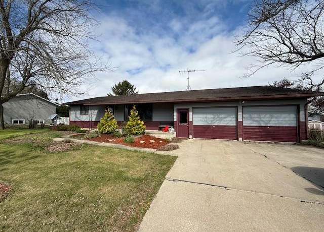 Property at 707 Hokah St N, Caledonia, MN 55921, 2 beds, 2 baths