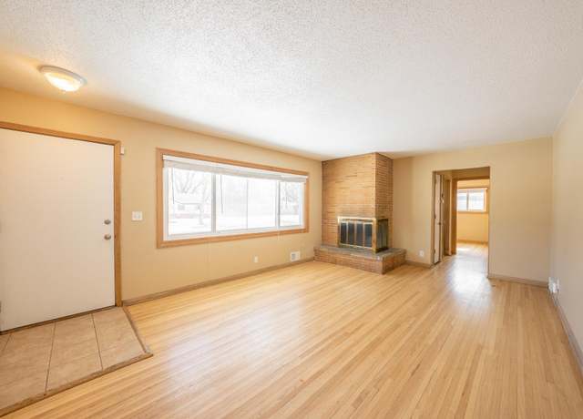 Property at 5901 Pearson Dr, Brooklyn Center, MN 55429, 4 beds, 2 baths