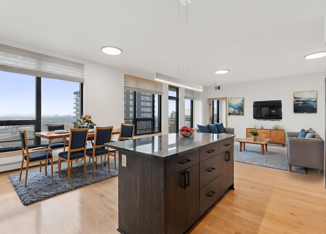Property at 1240 S 2nd St #1325, Minneapolis, MN 55415, 3 beds, 2 baths