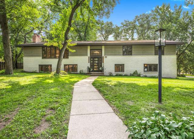 Property at 1455 25th St SE, Saint Cloud, MN 56304, 5 beds, 3 baths
