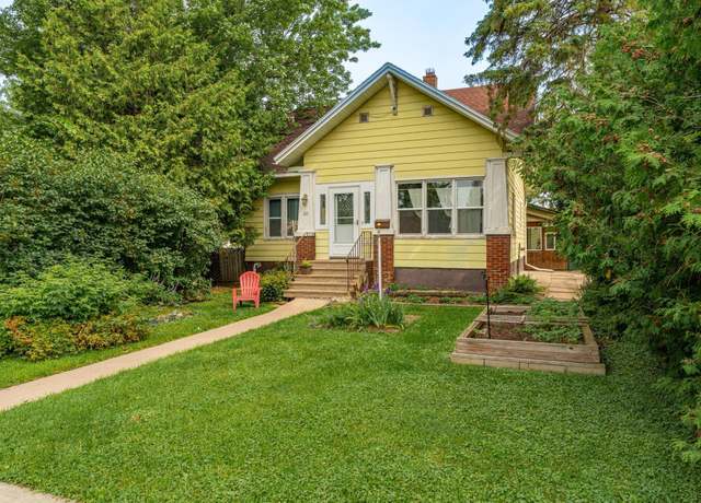 Property at 35 E White St, Ely, MN 55731, 4 beds, 2 baths