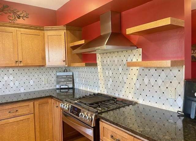Property at 5475 Main St W, Maple Plain, MN 55359, 3 beds, 3 baths