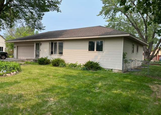 Property at 1602 8th Ave S, Saint Cloud, MN 56301, 4 beds, 2 baths