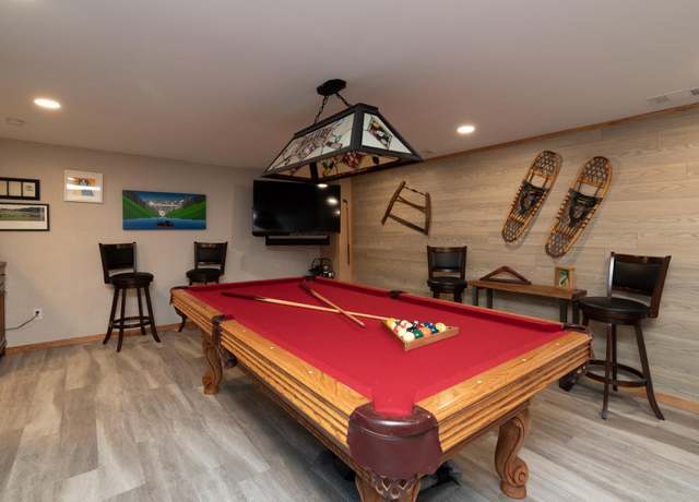 Property at 3230 Hill Ridge Dr #88, Eagan, MN 55121, 3 beds, 2 baths