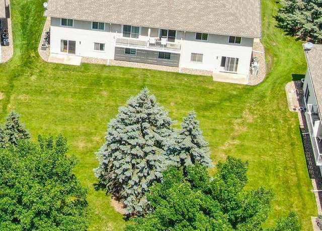 Property at 1011 Pond View Ct, Vadnais Heights, MN 55127, 2 beds, 1 bath