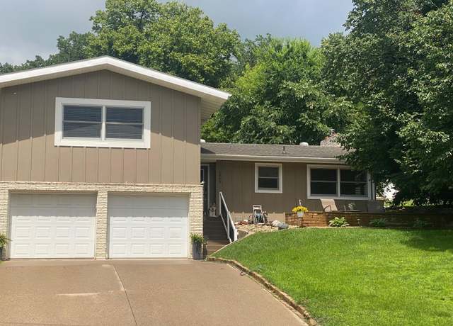 Property at 506 Reynolds St, Detroit Lakes, MN 56501, 3 beds, 2 baths