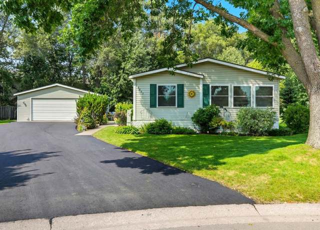 Property at 9842 Hayward Ave S, Cottage Grove, MN 55016, 3 beds, 2 baths
