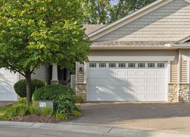 Property at 9258 Francis Ln, Eden Prairie, MN 55347, 3 beds, 3 baths