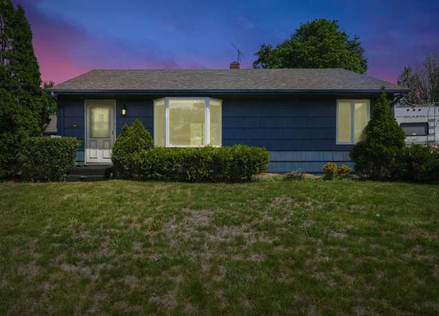 Property at 4019 75th St E, Inver Grove Heights, MN 55076, 2 beds, 2 baths