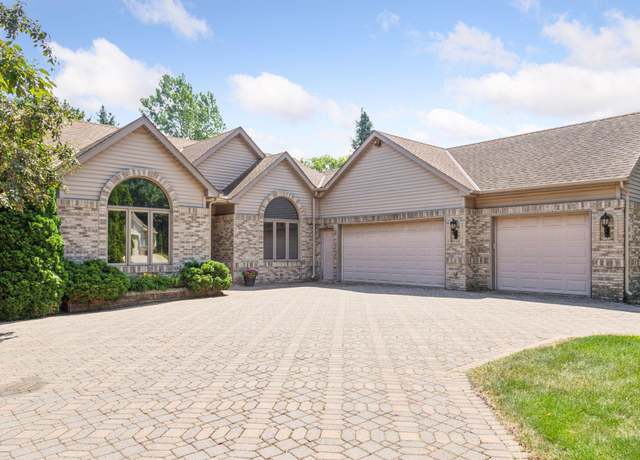 Property at 5938 Burke Trl, Inver Grove Heights, MN 55076, 4 beds, 4 baths