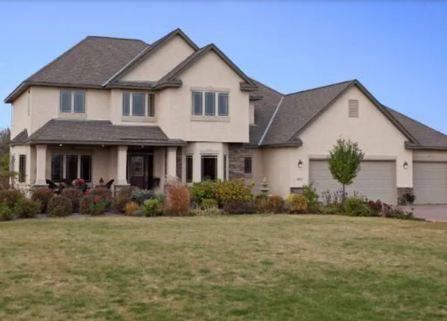 Property at 6810 Horseshoe Bend Dr, Corcoran, MN 55340, 4 beds, 4 baths