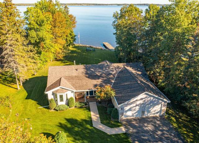 Property at 3445 County Road 46, International Falls, MN 56649, 3 beds, 2 baths