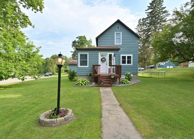 Property at 302 Mitchell St, Coleraine, MN 55722, 4 beds, 2 baths