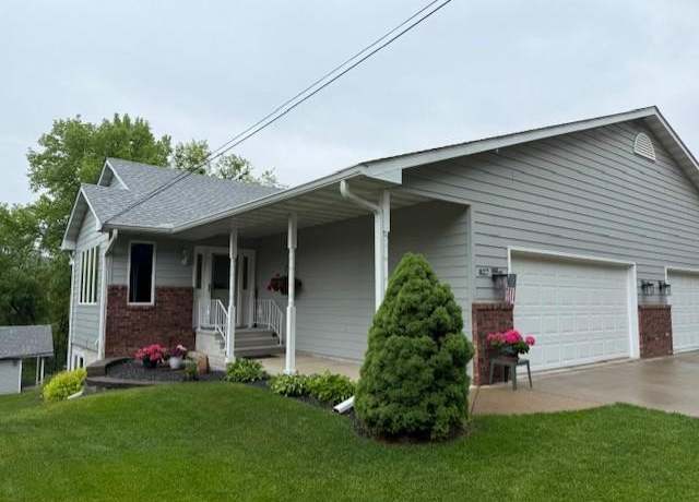 Property at 857 W Burns Valley Rd, Winona, MN 55987, 3 beds, 2 baths