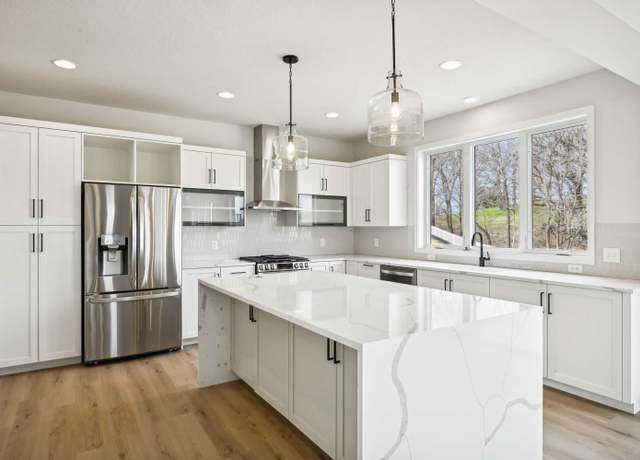 Property at 10072 Corral Ct, Victoria, MN 55386, 4 beds, 3 baths