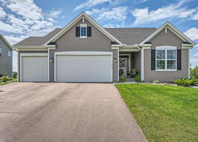 Property at 5207 Greenwood Ln, Rockford, MN 55373, 4 beds, 3 baths