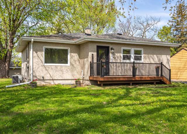 Property at 2108 29th St S, La Crosse, WI 54601, 3 beds, 3 baths