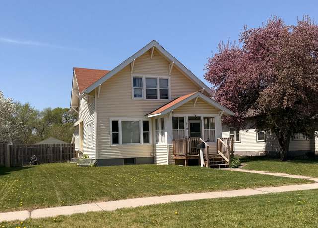 Property at 519 N Duluth Ave N, Thief River Falls, MN 56701, 4 beds, 2 baths