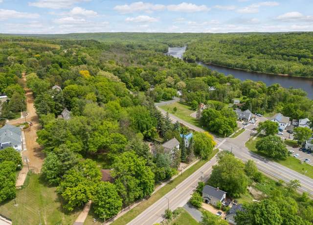 Property at 480 Maple St, Marine On Saint Croix, MN 55047, 4 beds, 3 baths