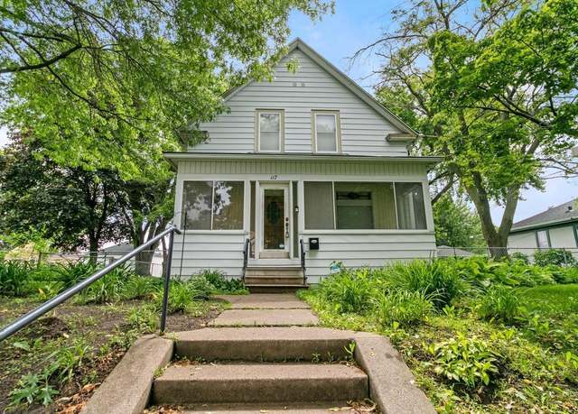 Property at 117 8th Ave S, South Saint Paul, MN 55075, 3 beds, 1 bath