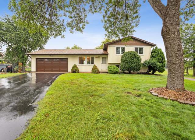 Property at 9895 98th Pl N, Maple Grove, MN 55369, 3 beds, 2 baths