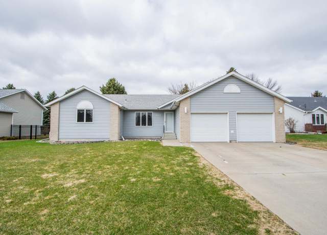 Property at 3477 11th St S, Fargo, ND 58104, 4 beds, 3 baths