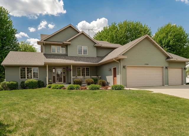 Property at 1120 Esther Ln, Owatonna, MN 55060, 5 beds, 4 baths