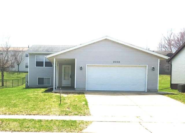 Property at 2002 51st St NW, Rochester, MN 55901, 4 beds, 2 baths