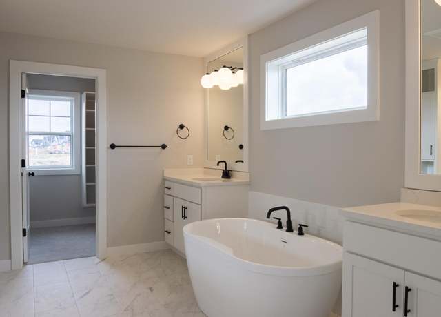 Property at 5527 Scenic Loop Run, Victoria, MN 55386, 4 beds, 4 baths
