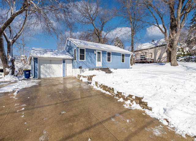 Property at 408 Poplar St, Northfield, MN 55057, 2 beds, 1 bath