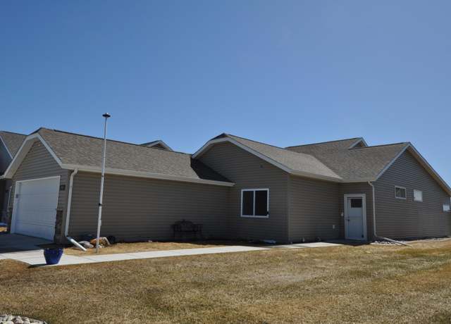 Property at 1962 62nd Ave S, Fargo, ND 58052, 2 beds, 2 baths