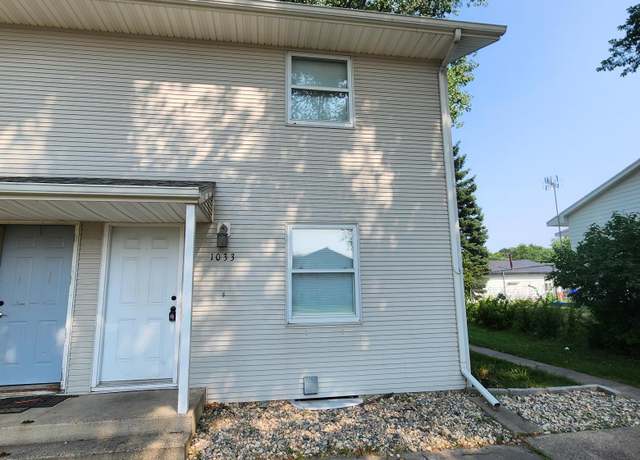 Property at 1033 27th St N, Fargo, ND 58102, 3 beds, 2 baths