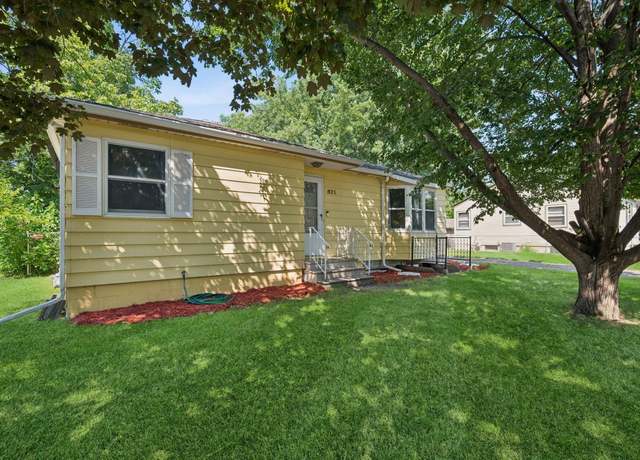 Property at 821 Elm St, Anoka, MN 55303, 3 beds, 1 bath