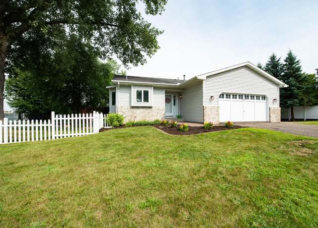 Property at 5910 Pineview Ln N, Plymouth, MN 55442, 4 beds, 2 baths