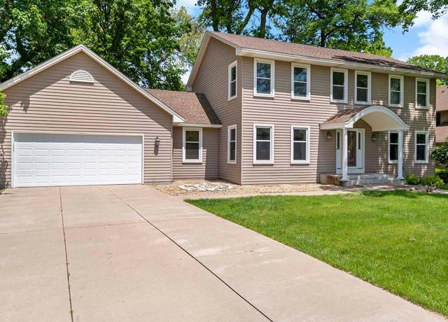 Property at 13545 Glasgow Ln, Apple Valley, MN 55124, 4 beds, 4 baths