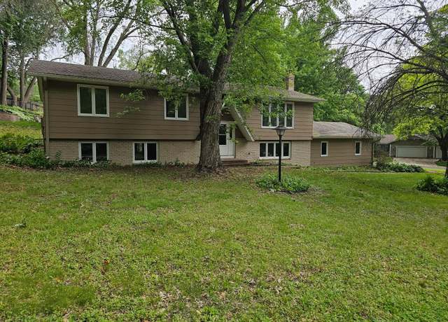 Property at 13100 Thomas Ave S, Burnsville, MN 55337, 4 beds, 3 baths