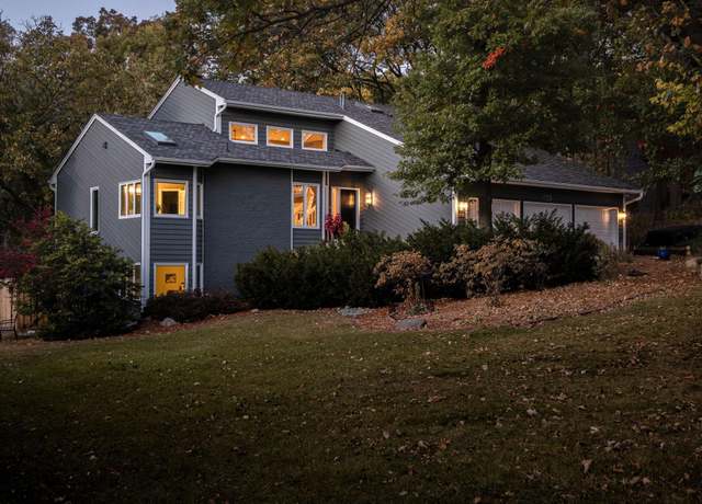 Property at 8155 134th St W, Apple Valley, MN 55124, 4 beds, 4 baths