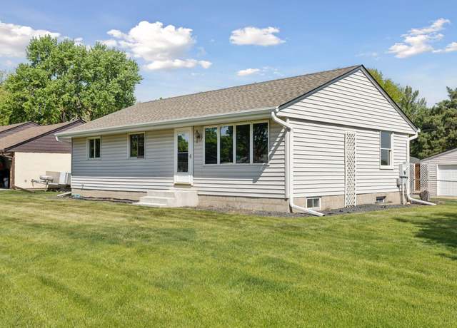 Property at 9904 95th Ave N, Maple Grove, MN 55369, 3 beds, 2 baths