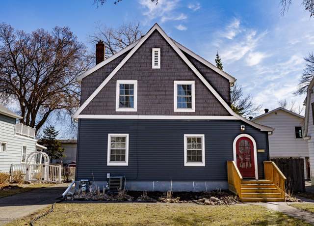 Property at 912 11th St S, Moorhead, MN 56560, 3 beds, 2 baths