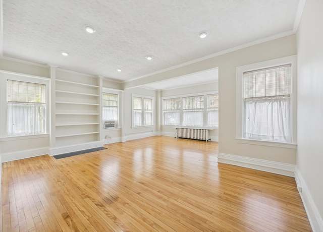 Property at 2407 Girard Ave S #1, Minneapolis, MN 55405, 3 beds, 1 bath