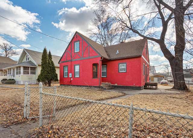 Property at 236 7th St NW, Rochester, MN 55901, 3 beds, 2 baths