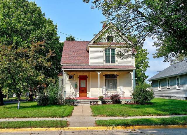 Property at 528 Buchanan St, Red Wing, MN 55066, 5 beds, 3 baths