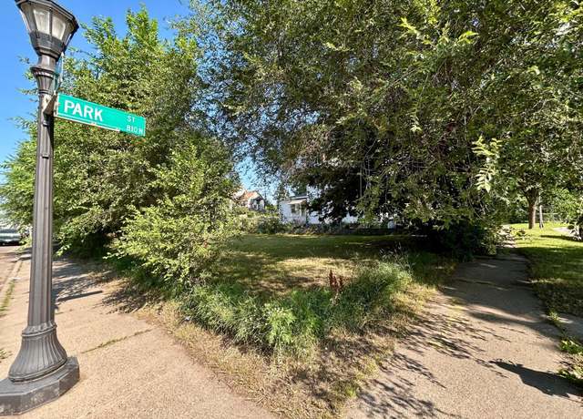 Property at 809 Park St, Saint Paul, MN 55117