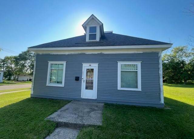 Property at 801 Irvine Ave NW, Bemidji, MN 56601, 2 beds, 1 bath