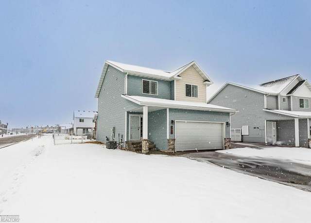 Property at 5788 Deb Dr W, West Fargo, ND 58078, 4 beds, 4 baths