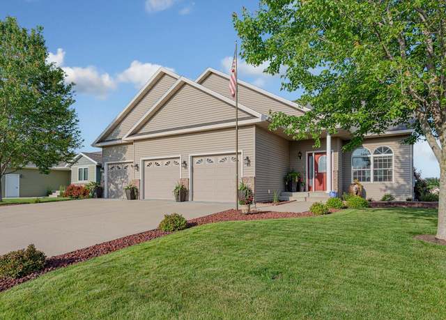 Property at 1904 Rock Ridge Ln, Saint Peter, MN 56082, 4 beds, 4 baths