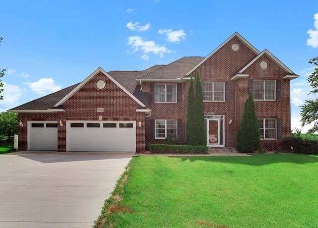 Property at 17993 Fullerton Ct, Lakeville, MN 55044, 4 beds, 3 baths