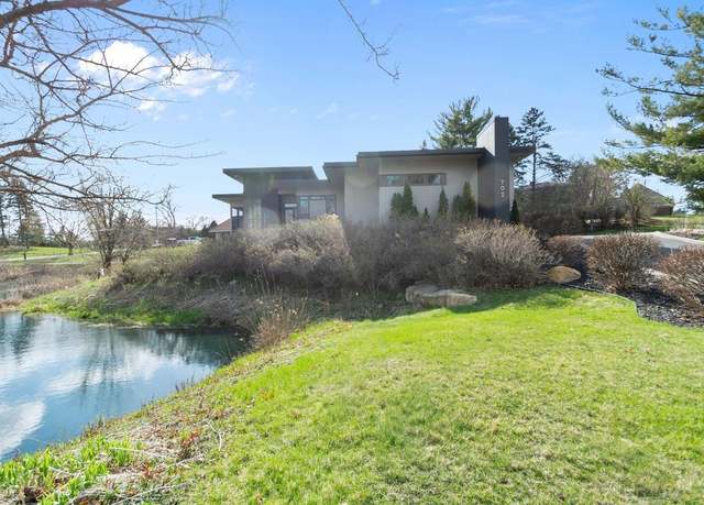 Property at 702 Valley Way, Hopkins, MN 55305, 3 beds, 2 baths