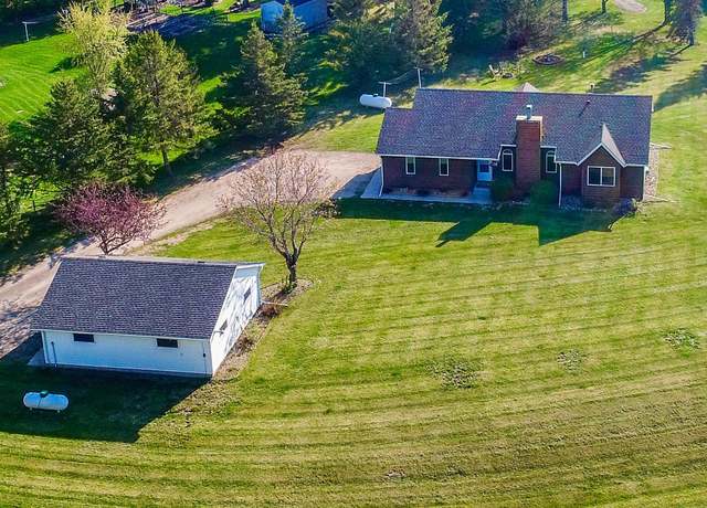Property at 3412 W Lake Jessie Dr SE, Alexandria, MN 56308, 4 beds, 3 baths