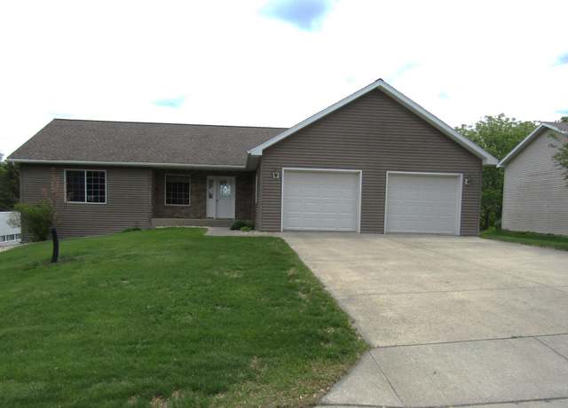 Property at 180 N Bordson St, Appleton, MN 56208, 4 beds, 2 baths
